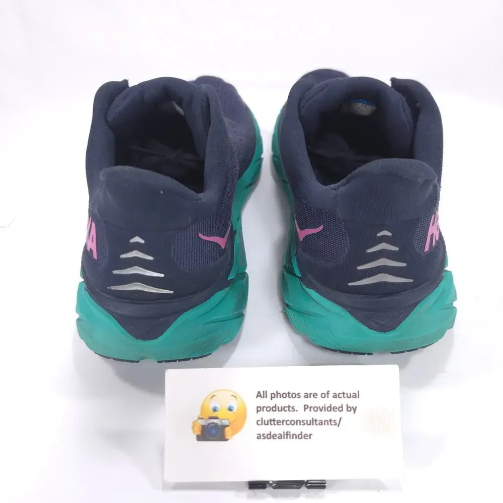 Hoka One One gently used